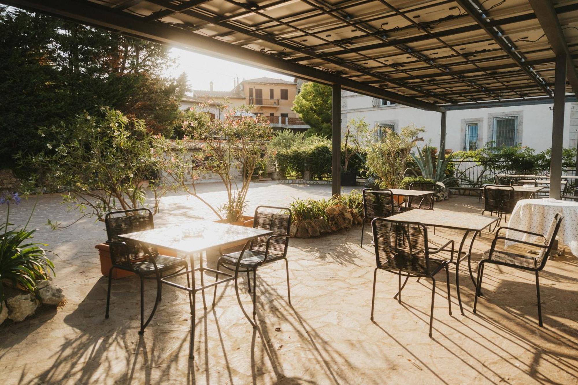 Villa Clodia Relais Manziana Экстерьер фото