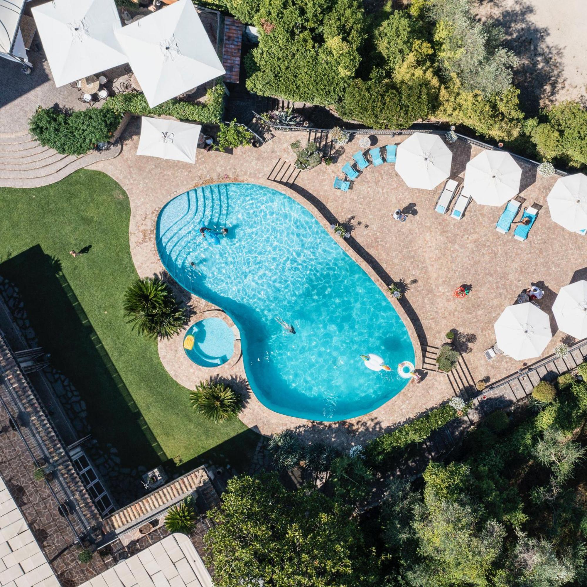 Villa Clodia Relais Manziana Экстерьер фото